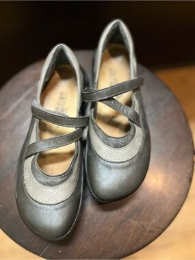 NAOT Mary Jane Comfort Shoes EU 38 Gray Leather Walking Flats Orthopaedic